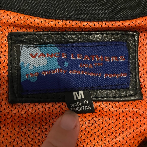 Vance Leathers Women’s 5 snap Leather Vest with lace up sides - Picture 3 of 6